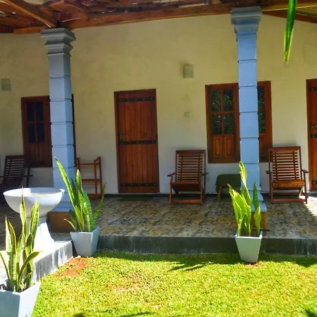 Tropical Garden Homestay Pidurangala Sigirîya Extérieur photo